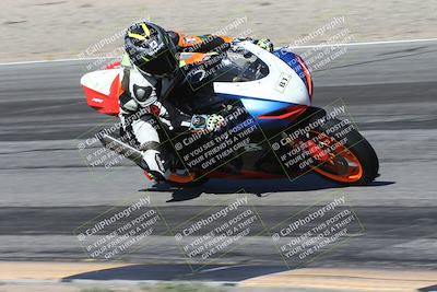 media/Oct-30-2025-Racers Edge (Thu) [[dabbdaf680]]/3-B Group/Session 3 (Turn 15 Inside)/